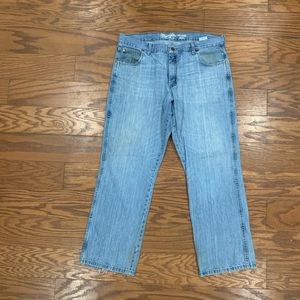 Wrangler Relaxed Fit Jeans